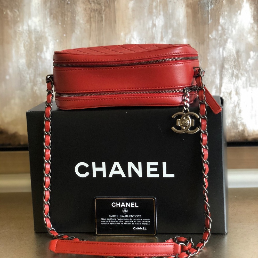 CHANEL CROSSBODY BAG - Picture 5 of 11